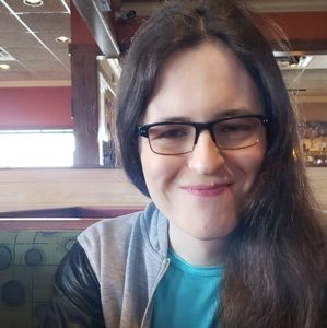 Meet your Posher, Alicia